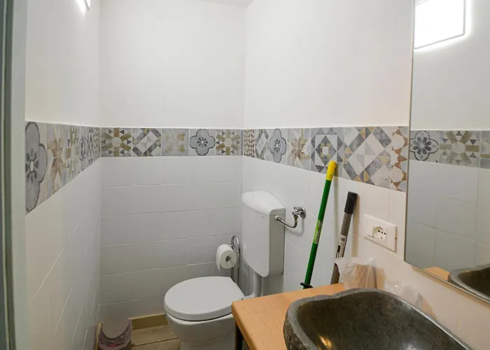 Awesome In With Kitchen Holiday home